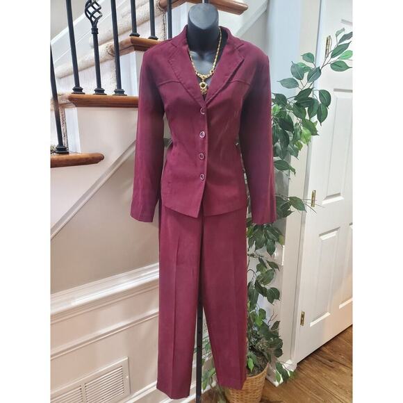 First Option Womens Maroon Single Breasted Four Button 2 Piece Pants & Coat MP - Picture 1 of 12